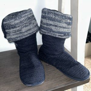 Navy sweater boots